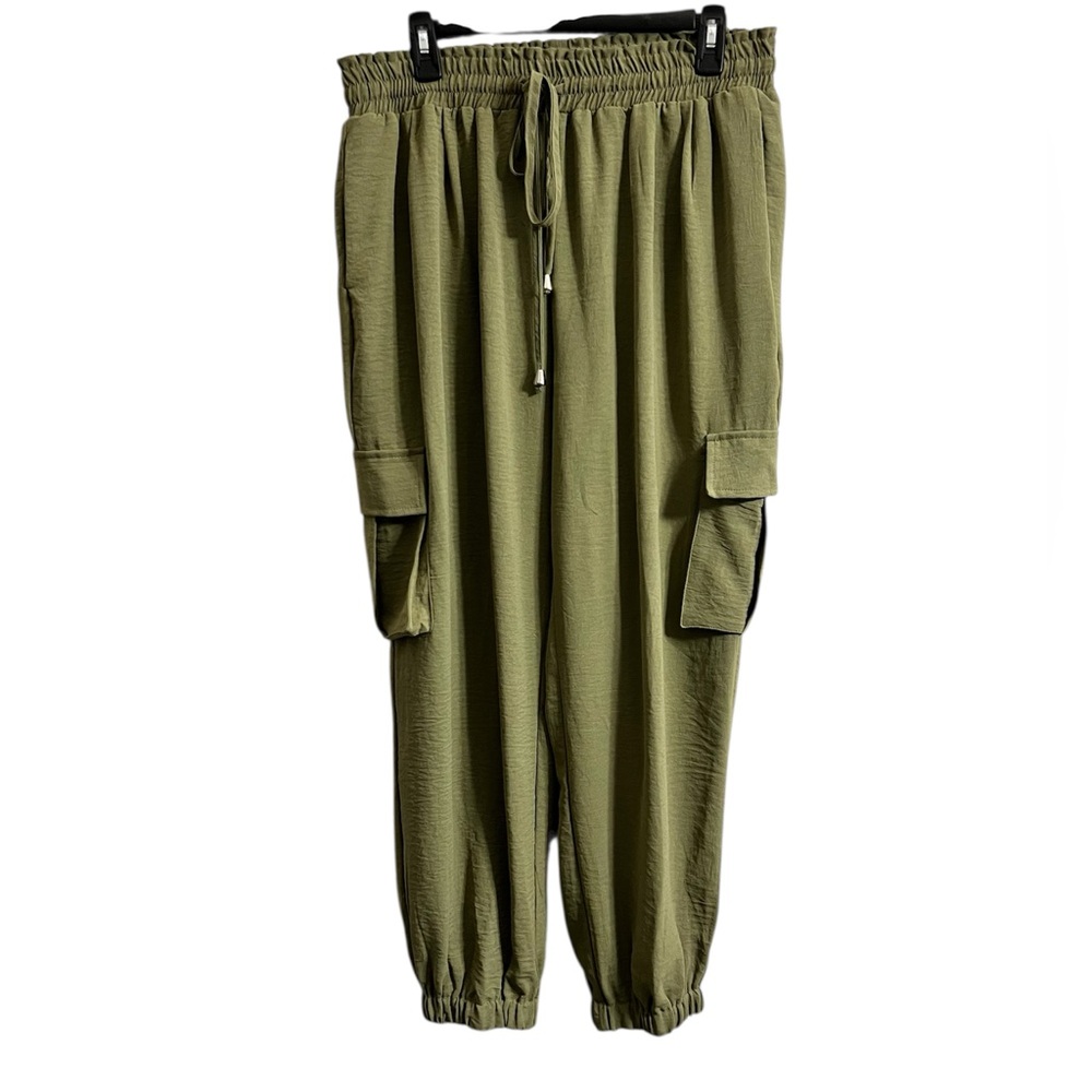 White Birch Women’s Olive Green Cargo Joggers with Drawstrings